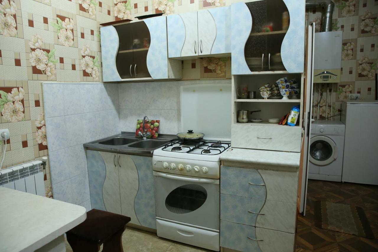 Srtashyan Apartments - Gorky Street Gjumri Exteriör bild