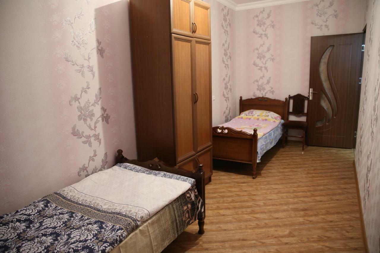 Srtashyan Apartments - Gorky Street Gjumri Exteriör bild